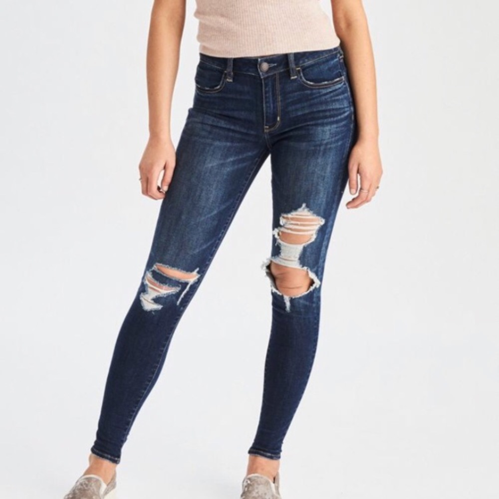 NWT Hi rise American eagle ripped Jeggings jeans
